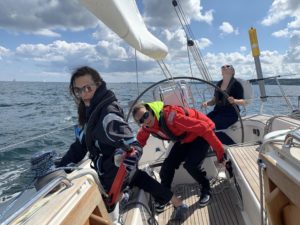 Manoeuvre training during a RYA Day Skipper Course with SAFE-Sailing.